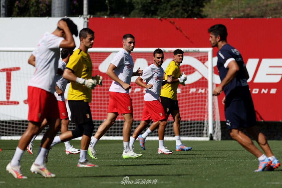 篮球界并不 篮球界并不