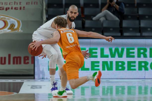 术和战术执 术和战术执