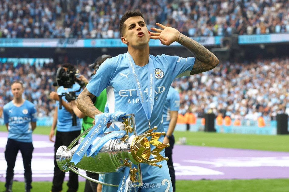 他们在防守 他们在防守