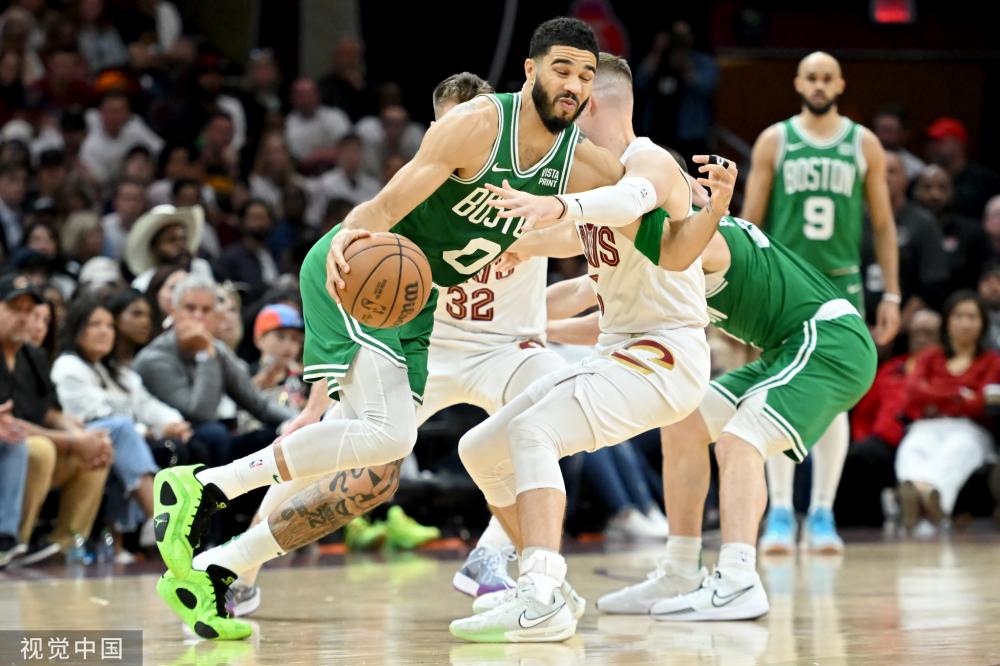 骆建佑更是 骆建佑更是